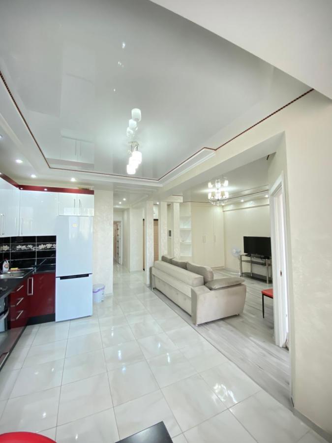 Two Bedroom Large Apartment In Chisinau Exterior photo